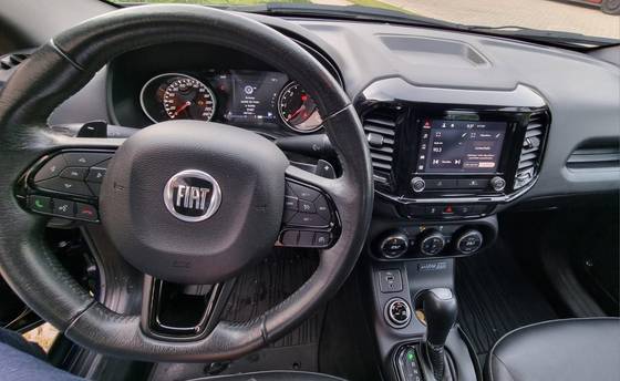FIAT TORO 2.0 16V TURBO DIESEL ULTRA 4WD AT9 FIAT TORO 2.0 16V TURBO DIESEL ULTRA 4WD AT9